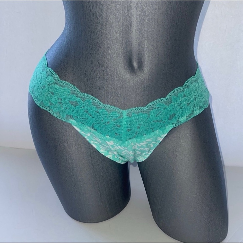 Victoria’s Secret Pink Everyday Lace Trim Thong Underwear. NWT